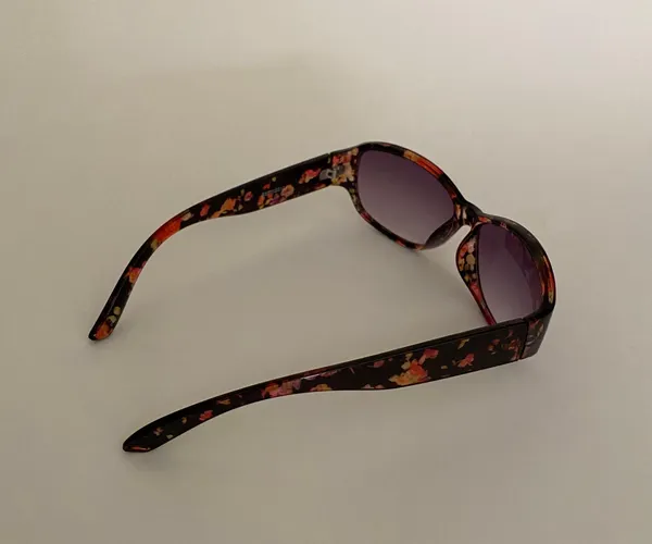 Women’s Sunglasses - Image 4
