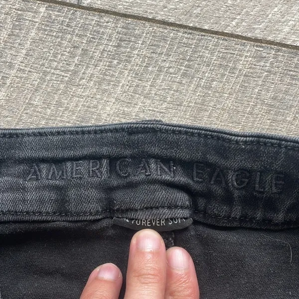 American Eagle Size 0 Black Distressed Super High-Rise Jeggings - Image 5