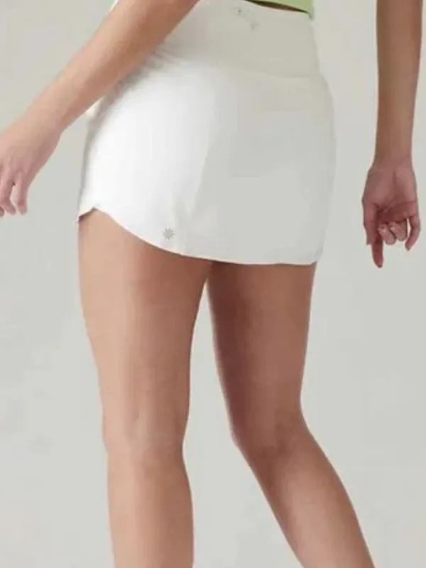 Athleta run with‎ it 14” skort built in shorts medium - Image 4