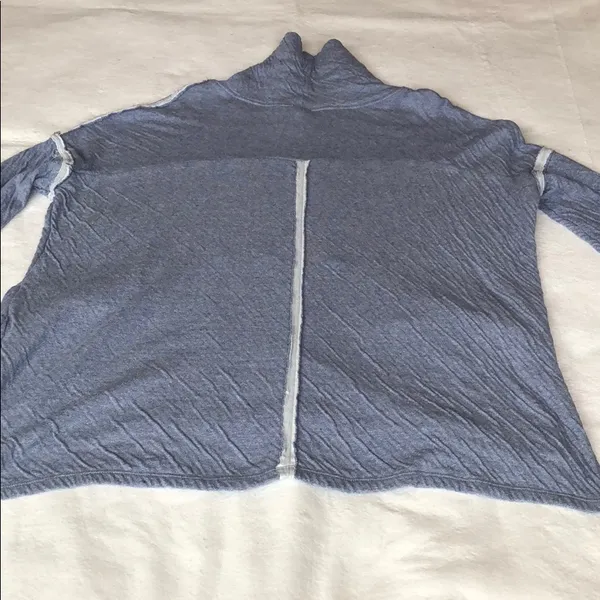 We The Free Take Flight Slouch Turtleneck Pullover size M - Image 7