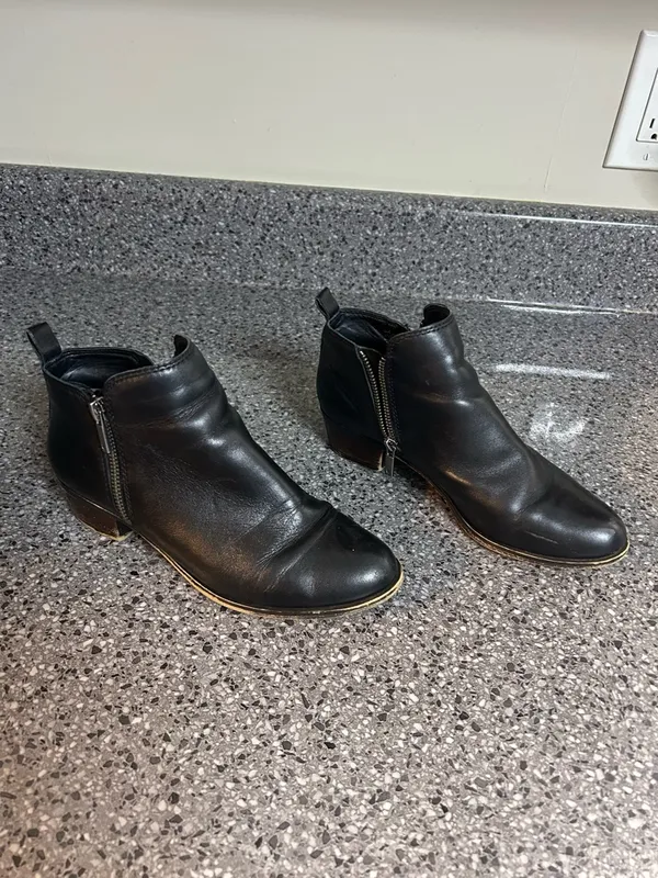 Lucky Brand Black Leather Side-Zip Ankle Booties - Image 2