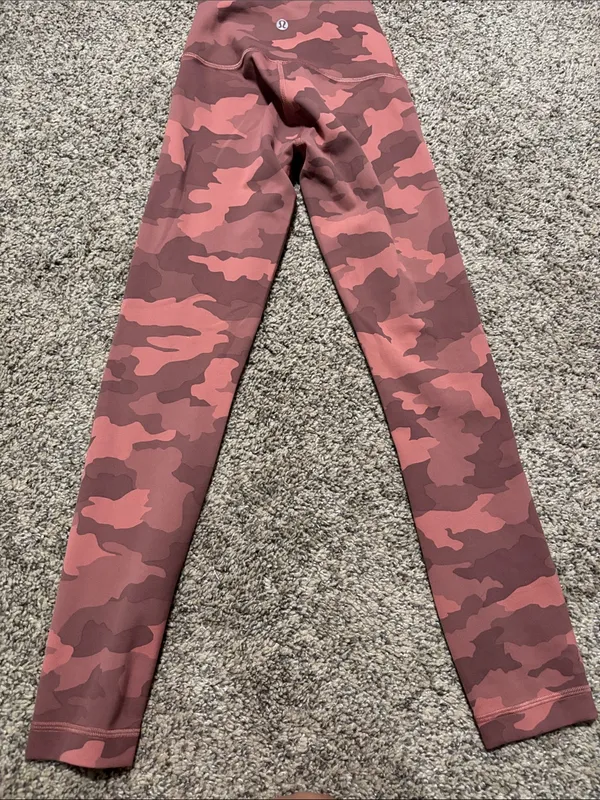 Lululemon Wunder Train High-Rise Crop 23" size 0 - Image 3