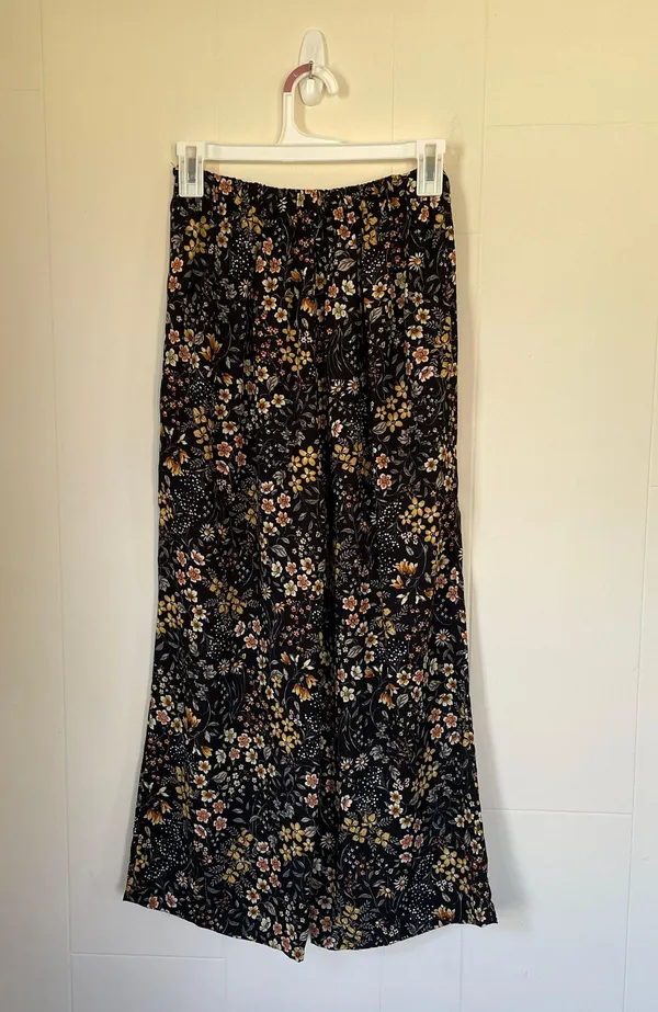 wide leg pants floral button detail boho women’s size XS - Image 6