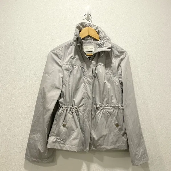 White House Black Market Women's Fashion Rain Coat - Small - Image 2