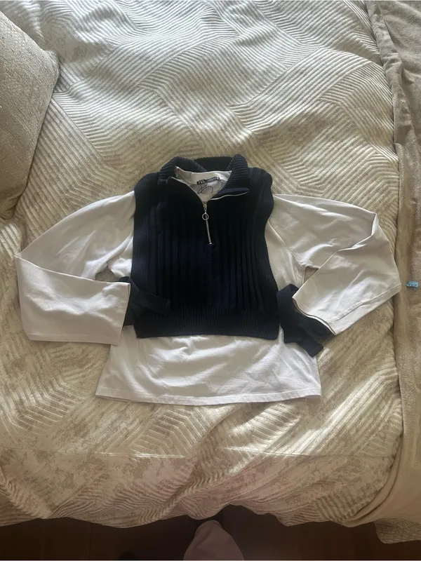 Zara Black Ribbed Half-Zip Mockneck Cropped Vest - Image 2