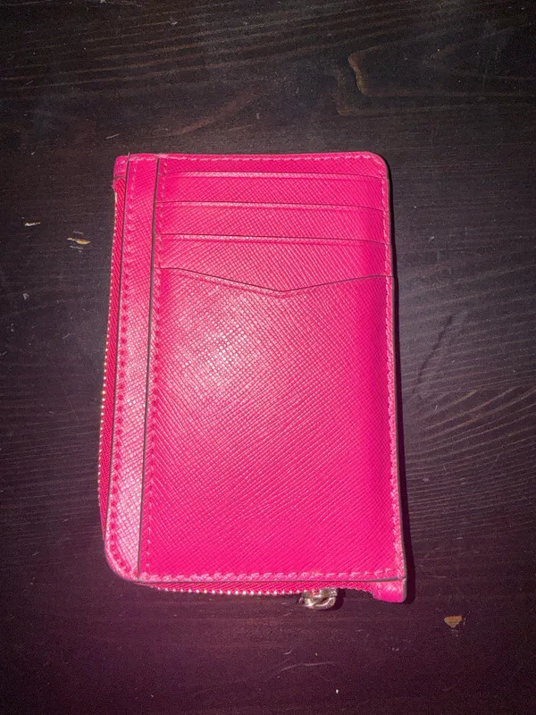 Kate spade pink leather cars holder with keychain - Image 4
