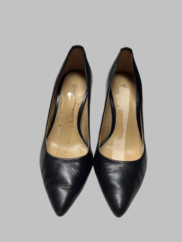 Michael Kors Black Pointed-Toe Leather Pumps - Image 4