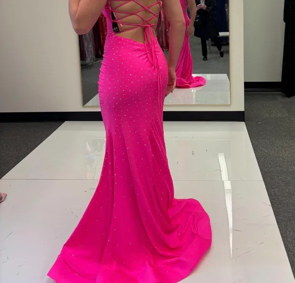Stunning Aria Couture Prom Dress - Image 2