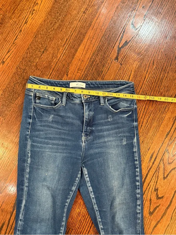 KanCan Women's Dark Blue Distressed cropped Skinny Jeans with Frayed Hems Sz 30 - Image 4