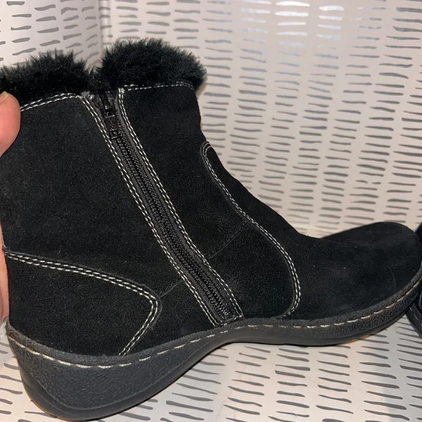 BareTraps Ellea Black Suede Leather Faux Fur Trim Ankle Boots Womens 9.5 M Cabin - Image 6