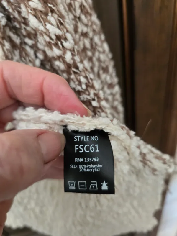 O POL Two-Tone Bouclé Open Cardigan in Cream & Brown Small - Image 6