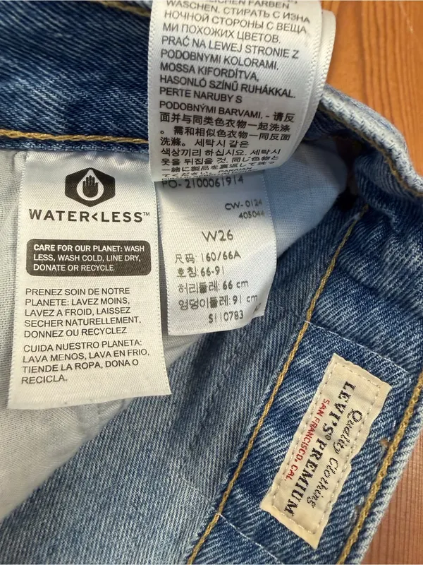 Levi's Premium 501 Original Distressed Cutoff Denim Shorts Light Wash Size 26 - Image 4