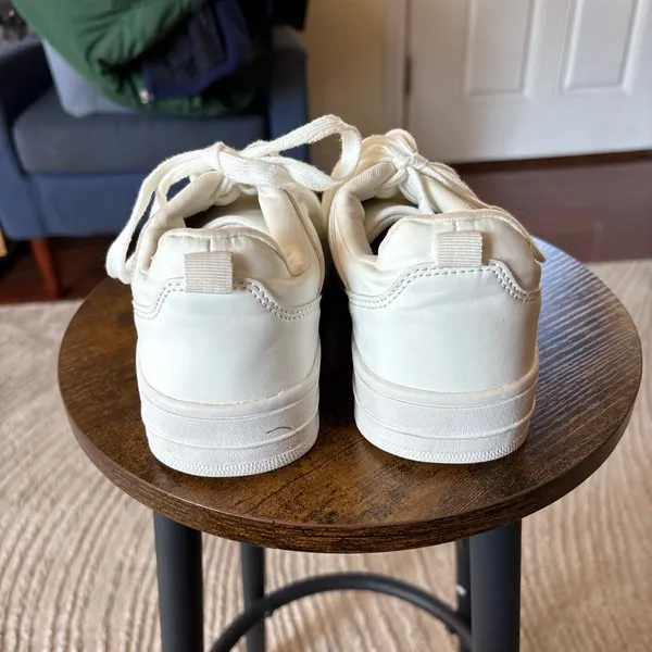 Classic White Sneakers Size 5.5 - Image 3
