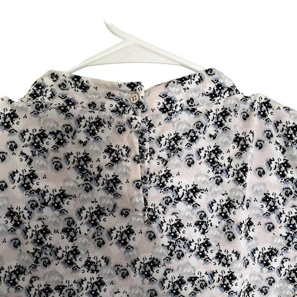 Adrianna Papell white and blue floral high neckline ruched formal business top - Image 5