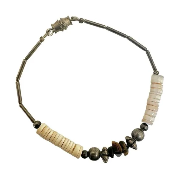 Puka shell tigers eye silver tone surfer bracelet - Image 2