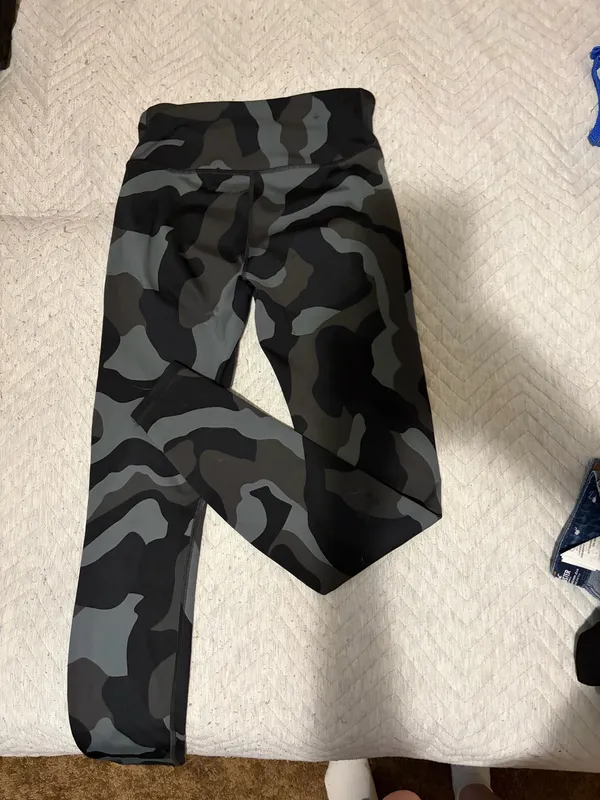 Under Armour Leggings - Image 3