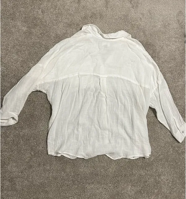 American Eagle Gauzy Coverup Shirt - Image 3