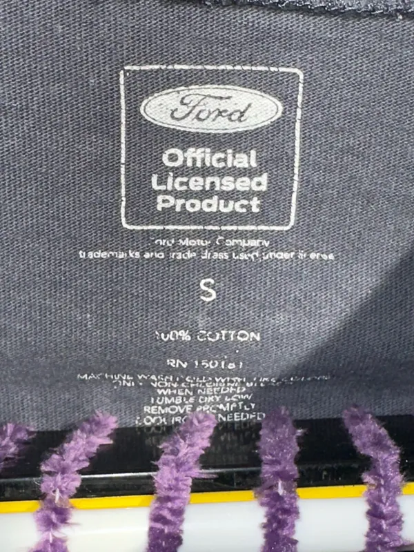 Gray Ford Bronco Pink Print Size Small - Image 5