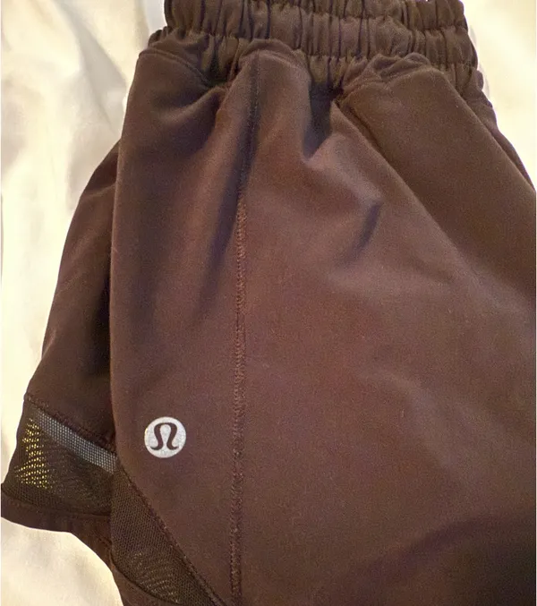 Lululemon Black Hotty Hot Shorts 2.5" - Image 5