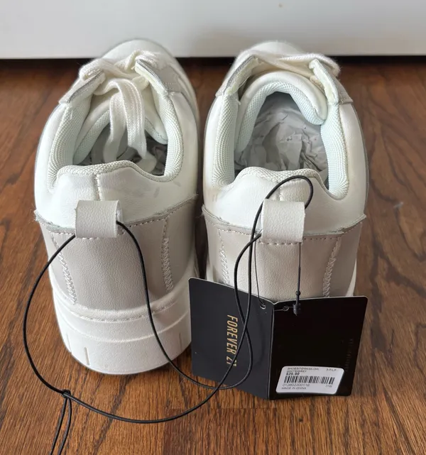 Forever 21 Tennis shoes - Image 7
