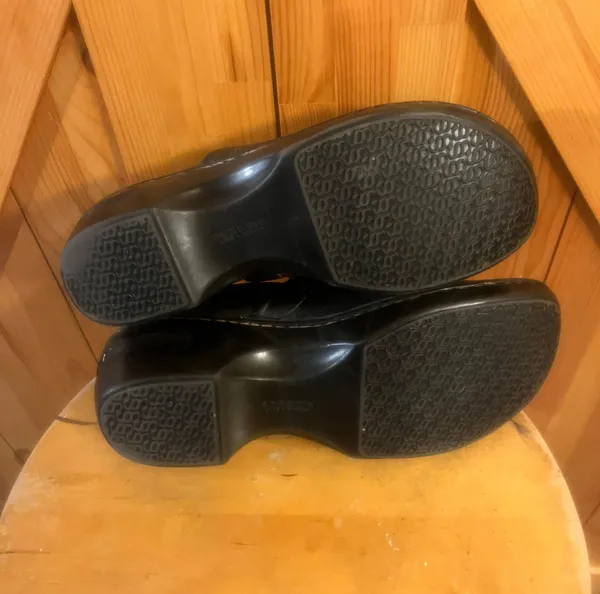 Sonoma Women's Size 9 Medium Black Leather Slip on Clogs Mules - Image 6