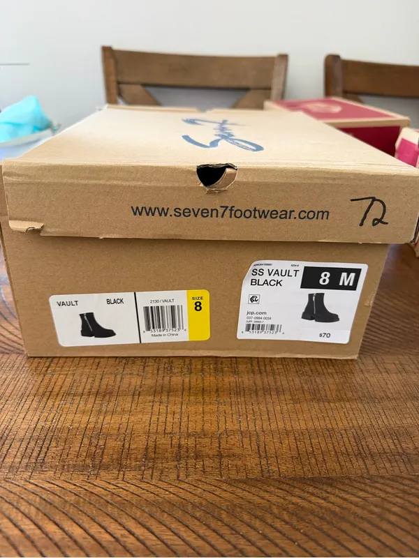 Seven7 Black Side-Zip Platform Booties - Image 4