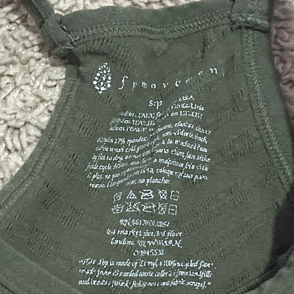Free people movement green tank top size SMALL - Image 3