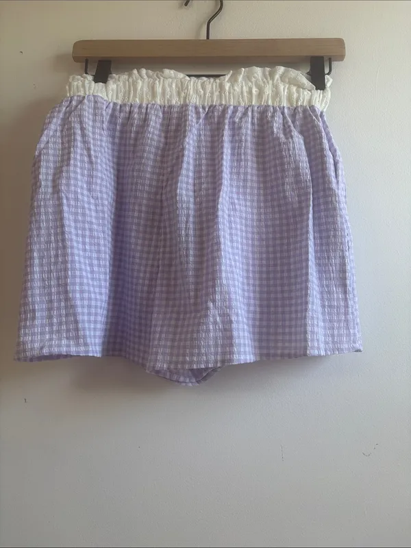 Le Lis Lavender Gingham Shorts with Cream Lace Waistband and Drawstring - Image 4