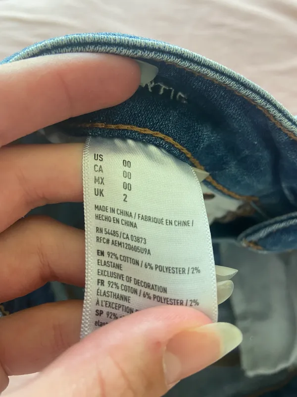 American Eagle Jean Shorts - Image 4