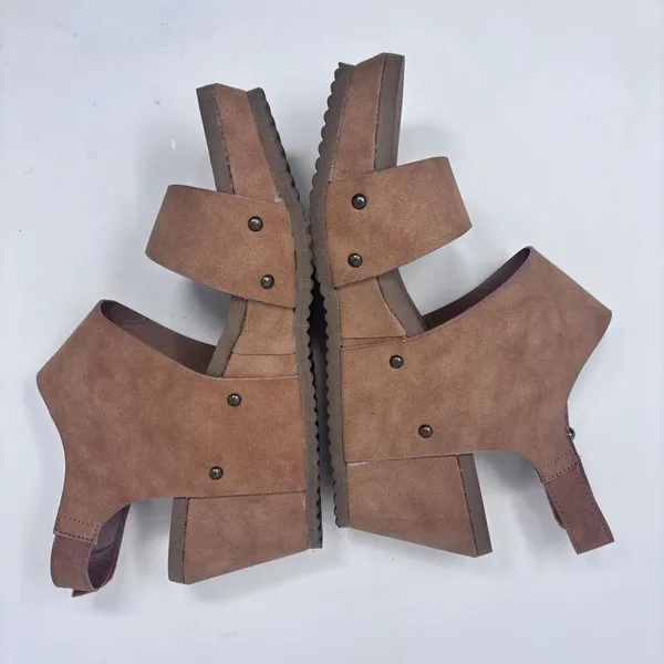 Bamboo Beehive-17 Wedge Sandals, Size 11, New with Box - Image 4