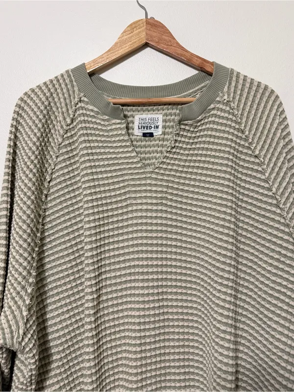 American Eagle AE Big Hug Notch Neck Waffle Sweatshirt Size Large Green - Image 4