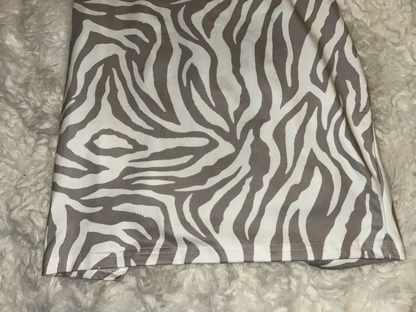 SheIn NWOT Zebra Stripe Slit Hem Short Dress - Image 8