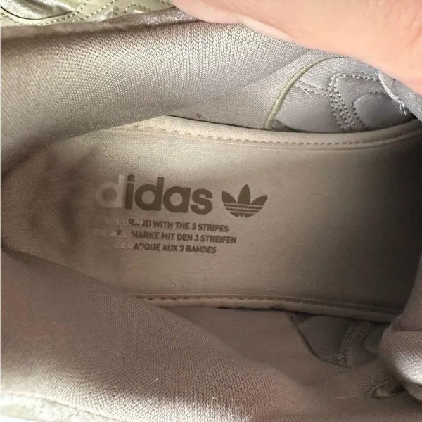 Adidas Astir Green Sneakers Women’s Size 9.5 - Image 6