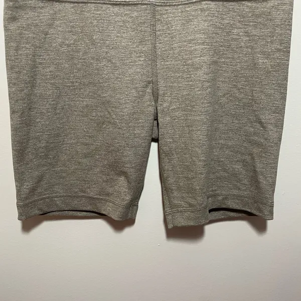 Quince Bike Shorts - Image 3