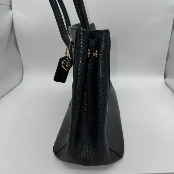 Coach Pebbled Leather Tote Bag Top Handle Black Gold Heart Charm Black Lining‎ - Image 10