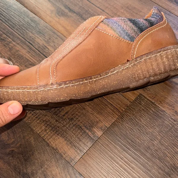 Clarks Brown Espadrilles with Patterned Accent - Image 8