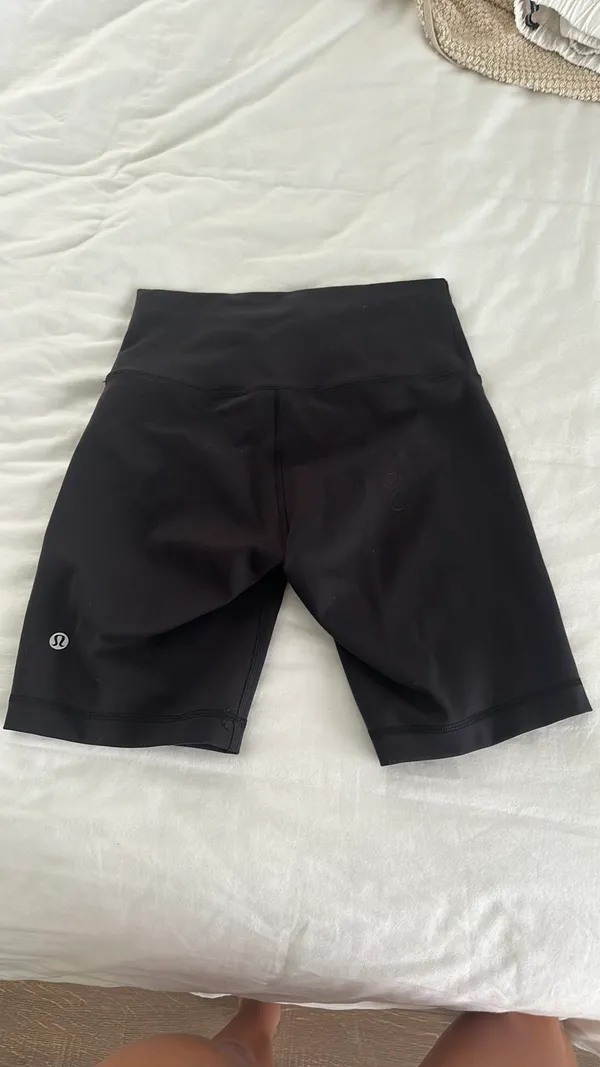 Lululemon Wunder Train High-Rise Short 8” - Image 4