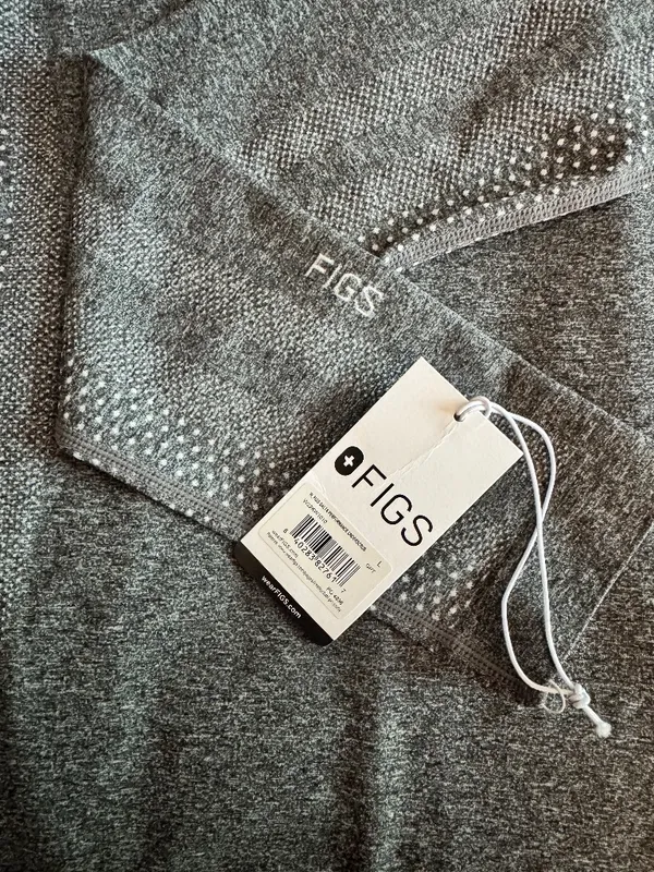 FIGS Salta Seamless Underscrub Long Sleeve - Image 3