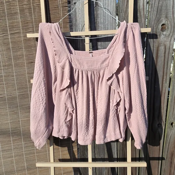 Free People Ruffle Long Sleeve Bouse M - Image 3