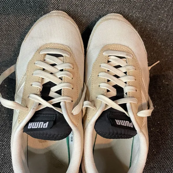 Puma Women's Cream and White Athletic Shoes - Image 4