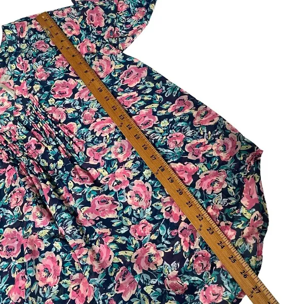 LC Lauren Conrad Womens Floral ¾ Sleeve Chiffon Blouse pleated button front sz M - Image 5