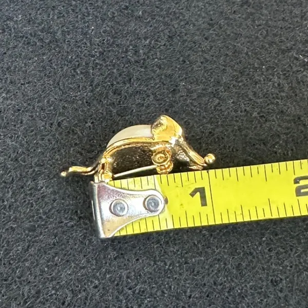 Vintage Gold‎ Tone Mouse Brooch Faux Pearl Rhinestone Animal Pin Whimsical EUC - Image 4