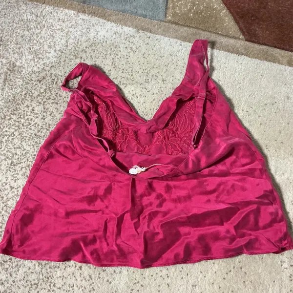 Satin Silk Floral Embroidered Cami Tank Top Women Medium Red V-Neck Strap - Image 4