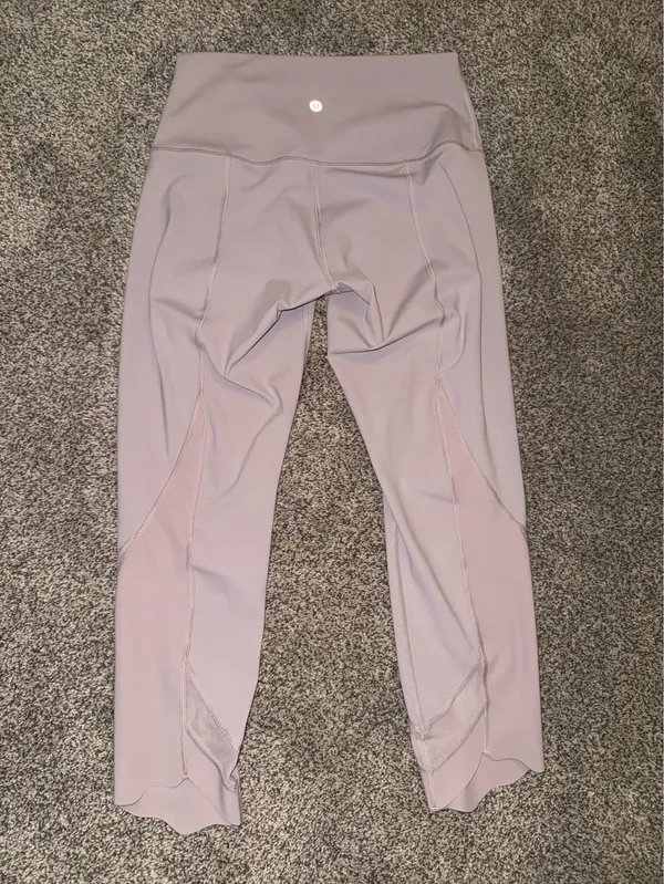 Lululemon Wunder Under High-Rise Crop 23" Scallop Mesh - Image 3