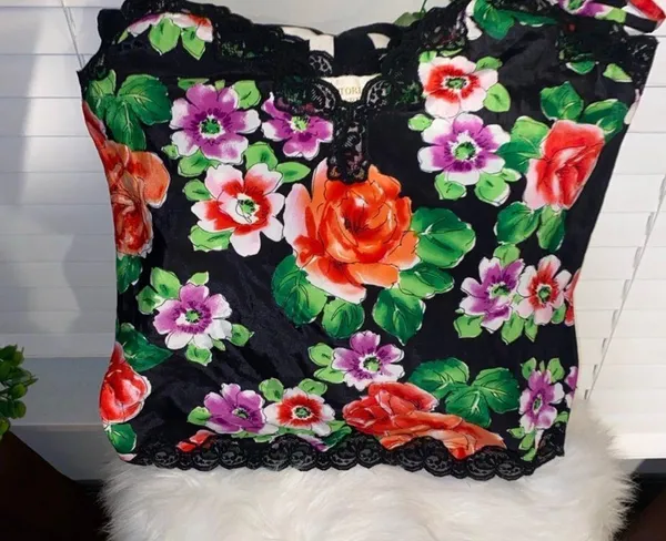 Vs pink floral slip vintage - Image 3