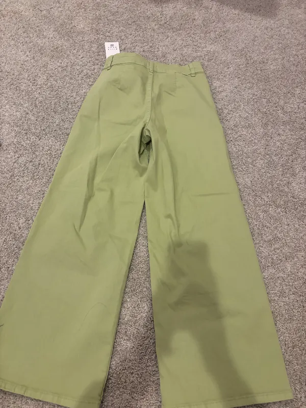 Green Pants - Image 2