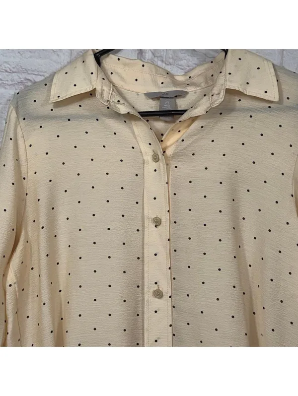 H&M Women's Small Polka Dot Button-Up Shirt - Image 2