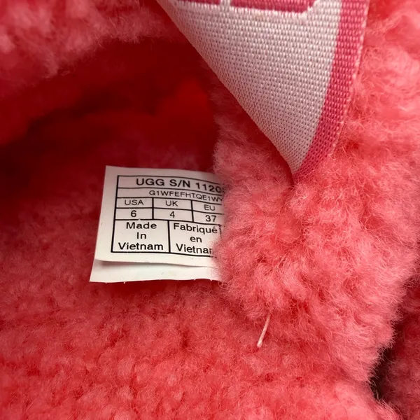 LIKE NEW UGG Women's Oh Fluffita Platform Slippers‎ Pink Fuzzy Size 6 - Image 5