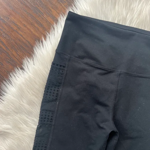 Active Ascending Dot Pocket Leggings - Image 4