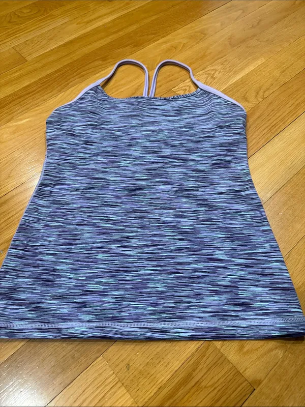 Lululemon power Y tank top with built in bra size 8 . - Image 2